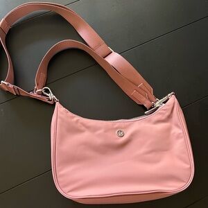 Lululemon City Essentials Small Shoulder Bag 3L, Tea Rose